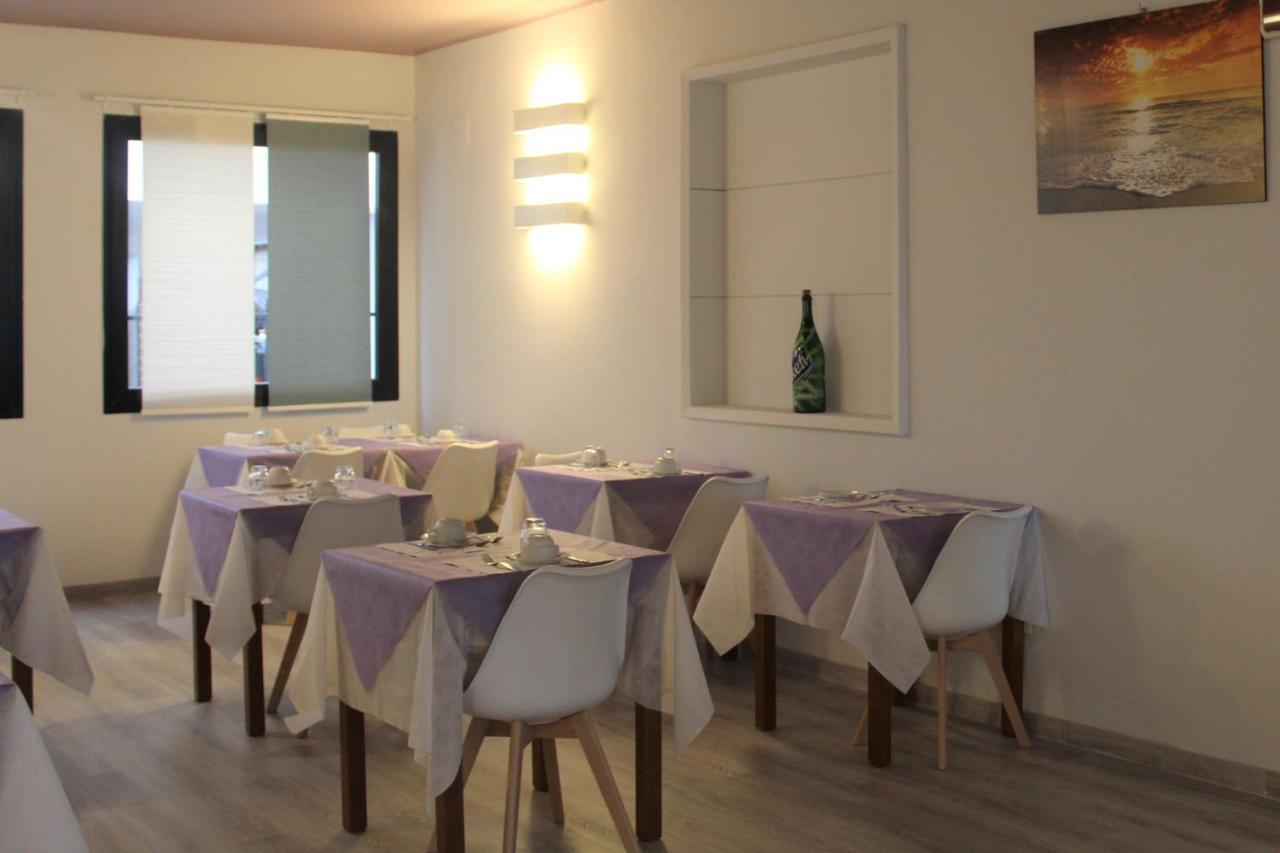 Hotel Adria Nuova Rimini Buitenkant foto